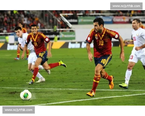西班牙对阵罗马尼亚焦点之战解析与前景展望全景观察战术博弈球星表现